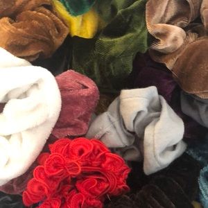 COPY - 💗random 10 piece scrunchie